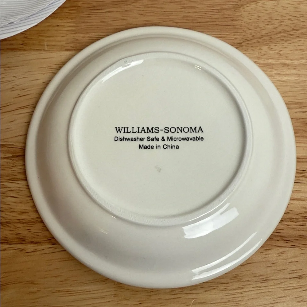 Williams Sonoma | Snowman (set of 6) Dessert Plates - Festive Red 2006